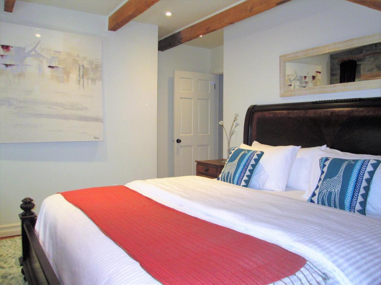 All Suites Whitney Manor Kingston Bilik gambar