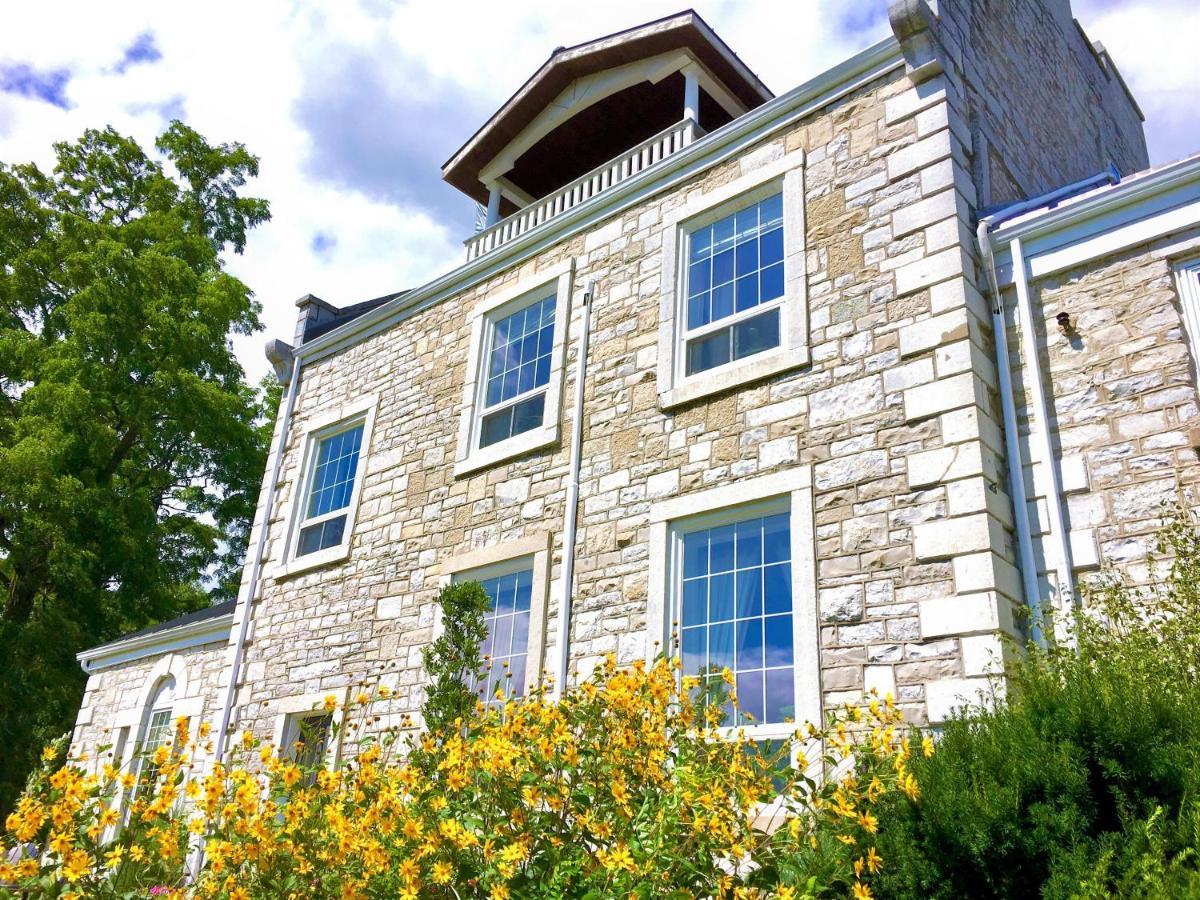 All Suites Whitney Manor Kingston Luaran gambar